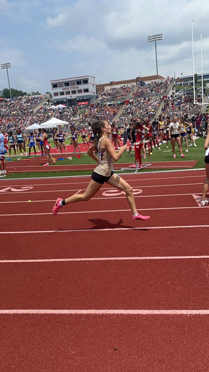 Natalie Krause ran in the 4x200 at the state meet last May. 